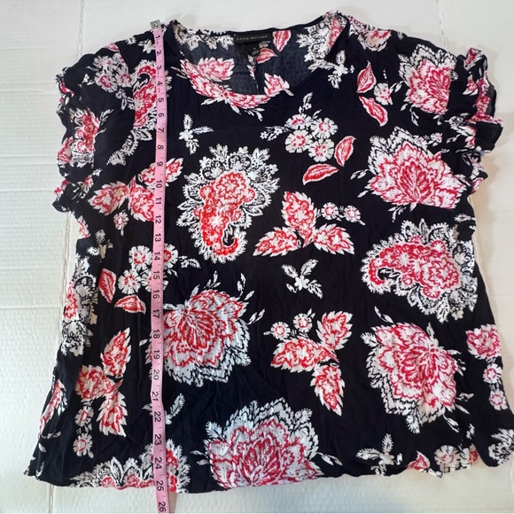 Lane Bryant Floral Blouse Size 20 Black Red White Paisley Short Sleeve Top - Picture 4 of 10